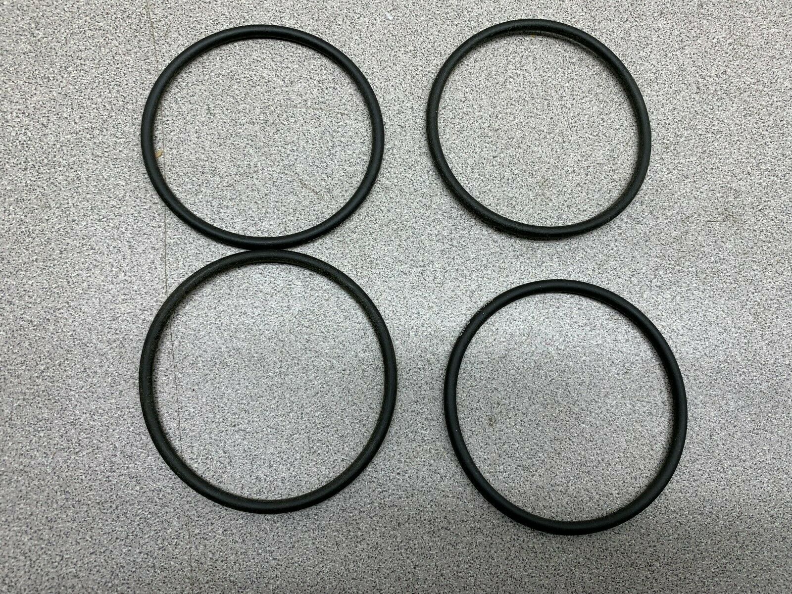 LOT OF 4 NEW NO BOX CATERPILLAR SEAL 1H-5728