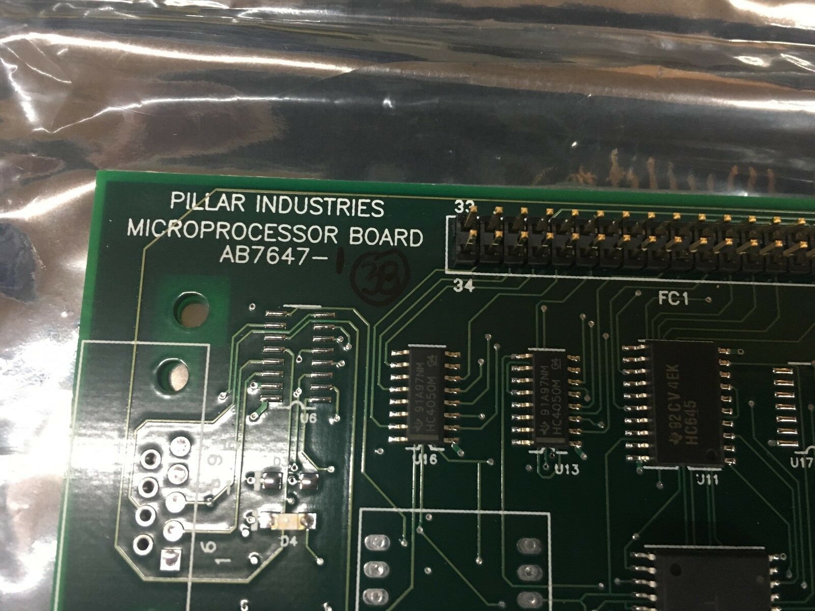 NEW NO BOX PILLAR INDUSTRIES MICROPROCESSOR BOARD AB7647-1