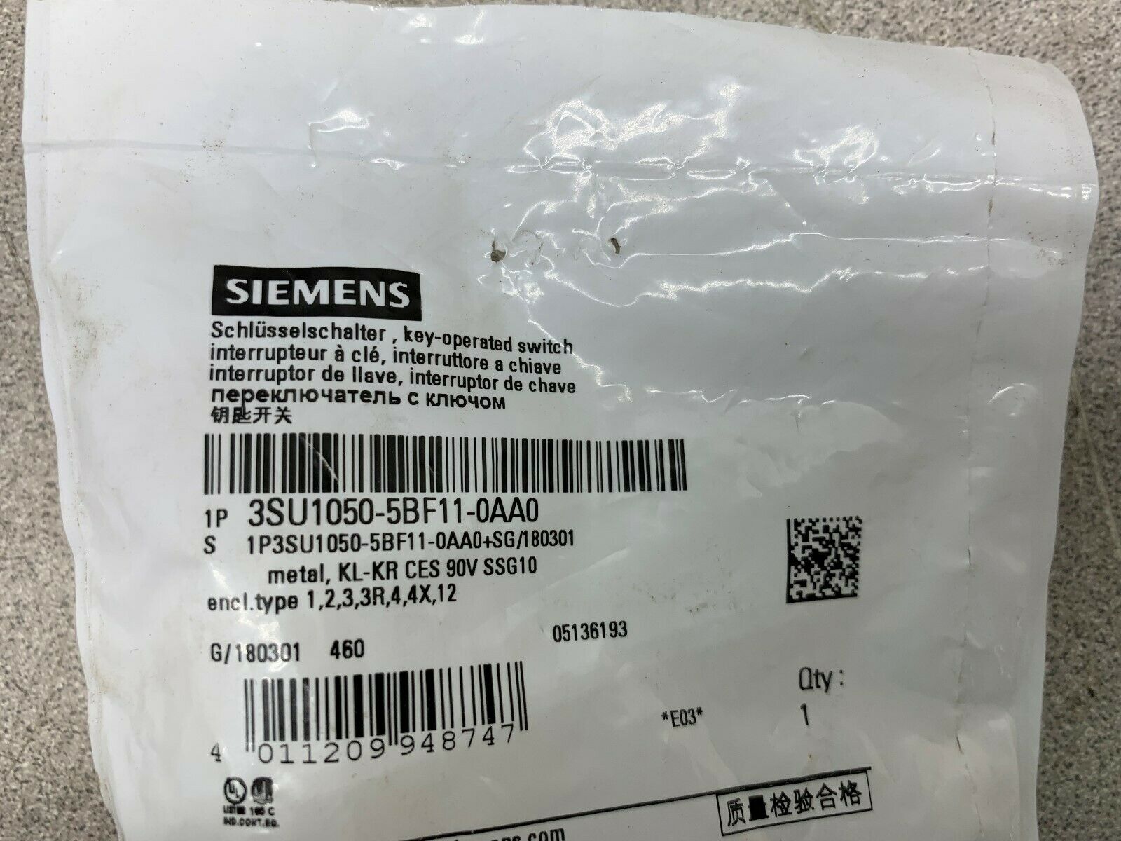 NEW NO BOX SIEMENS SWITCH 3SU1050-5BF11-A00A