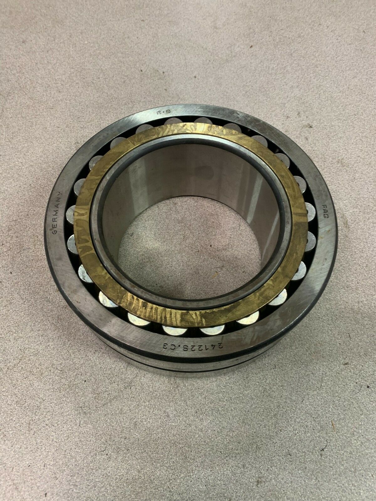 NEW NO BOX FAG 24122SC3 ROLLER BEARING 24122S.C3