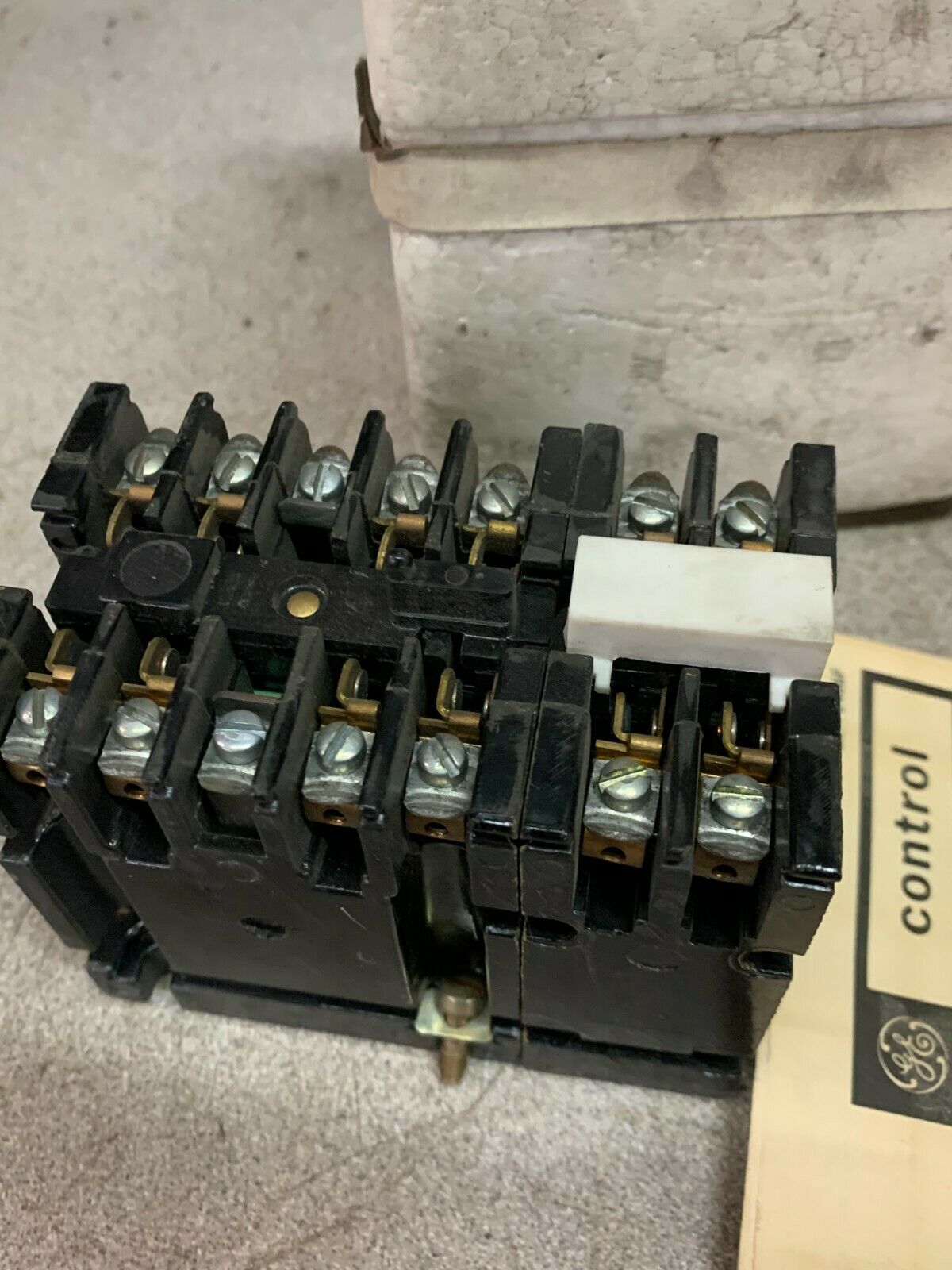 NEW GENERAL ELECTRIC INDUSTRIAL RELAY CR120A06022AA