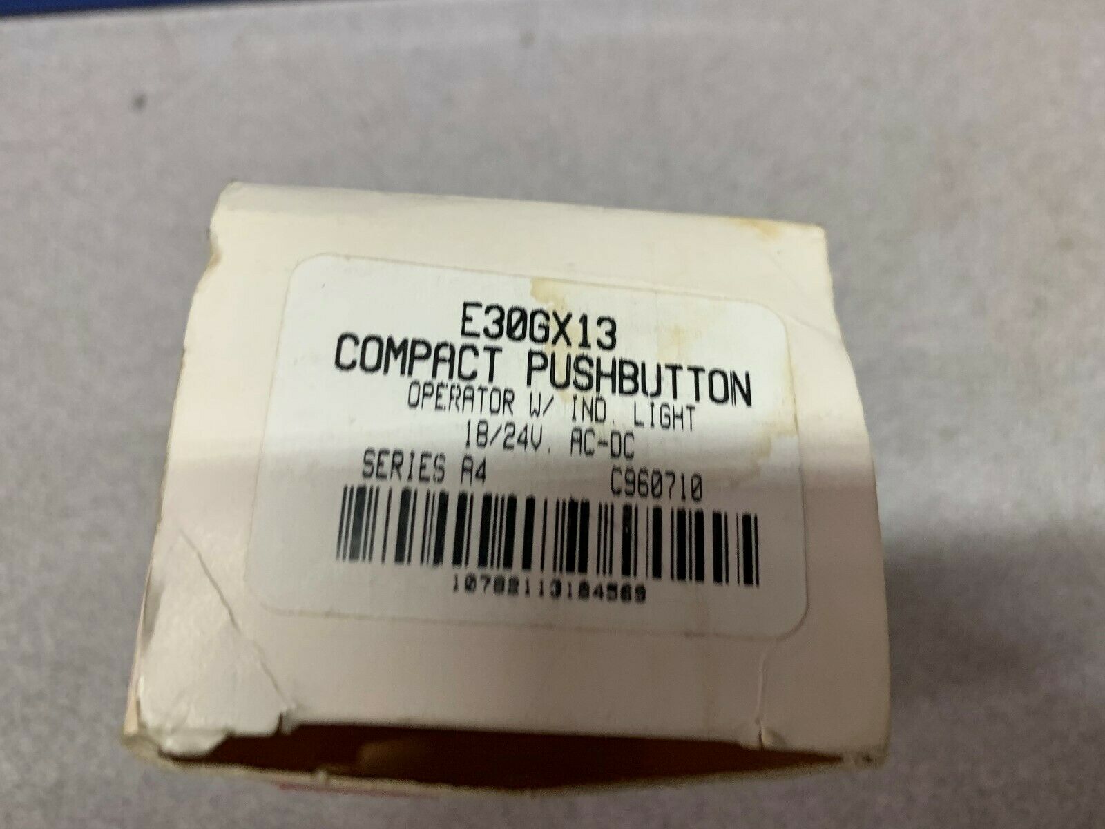 NEW IN BOX CUTLER HAMMER PUSHBUTTON E30GX13