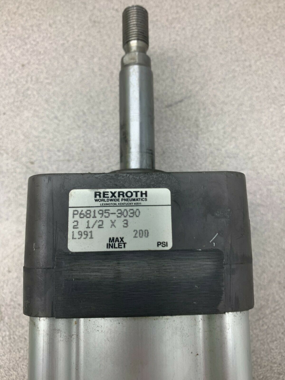 NEW NO BOX REXROTH PNEUMATIC CYLINDER P68195-3030 2-1/2 X 3