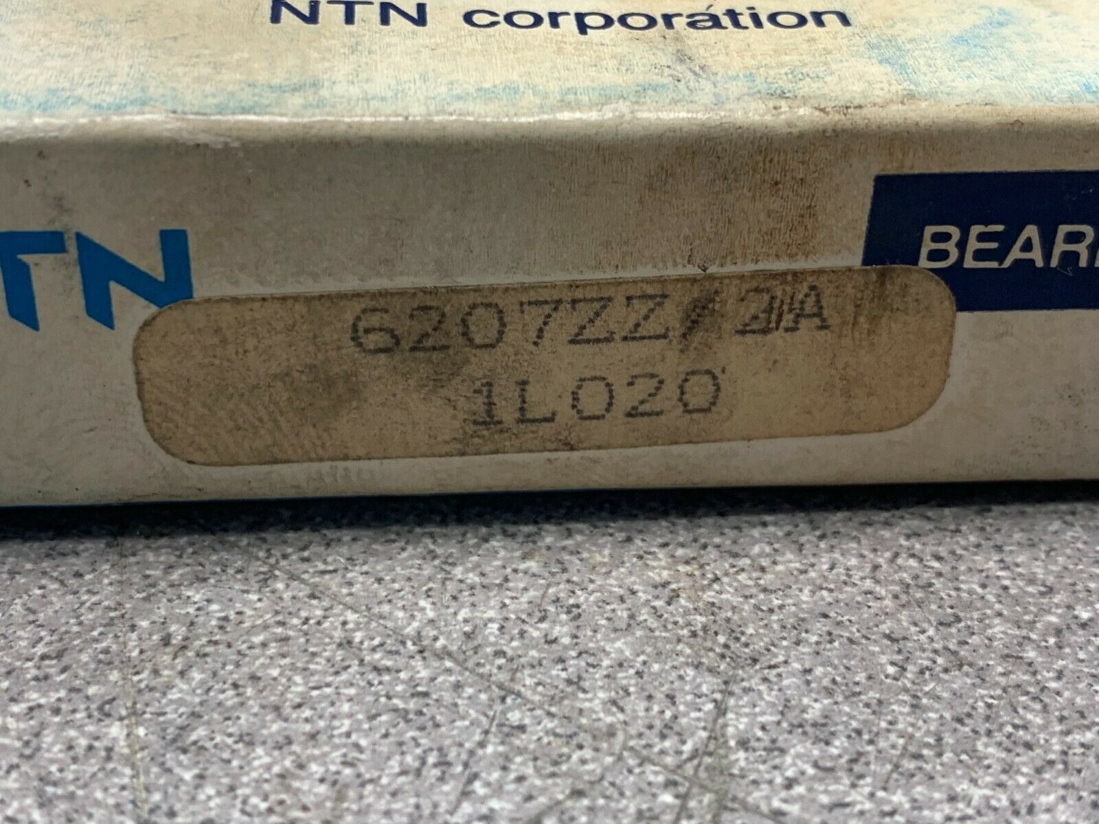 NEW IN BOX NTN BALL BEARING 6207ZZ/2A