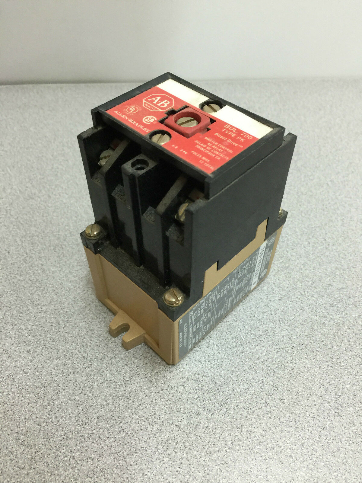 USED ALLEN-BRADLEY DIRECT DRIVE AC RELAY 700-PK200A1 SERIES B