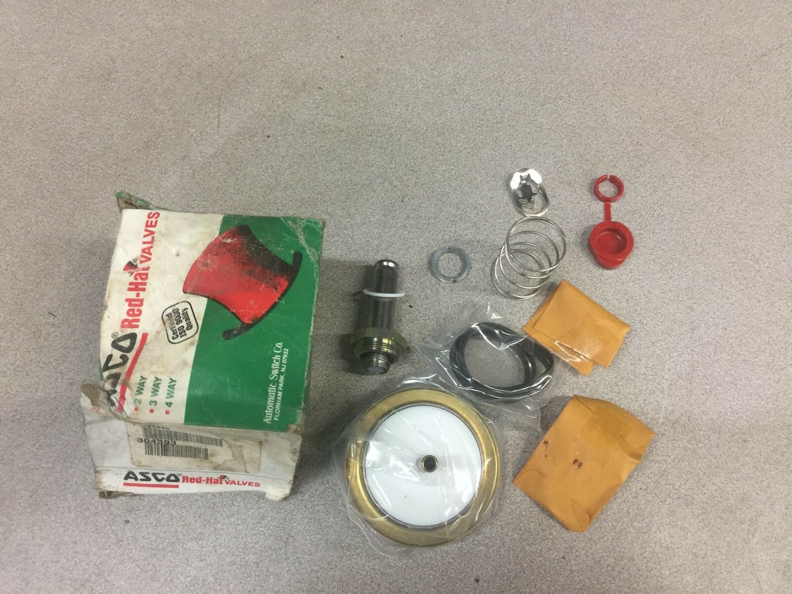 NEW IN BOX ASCO REBUILD KIT 303343