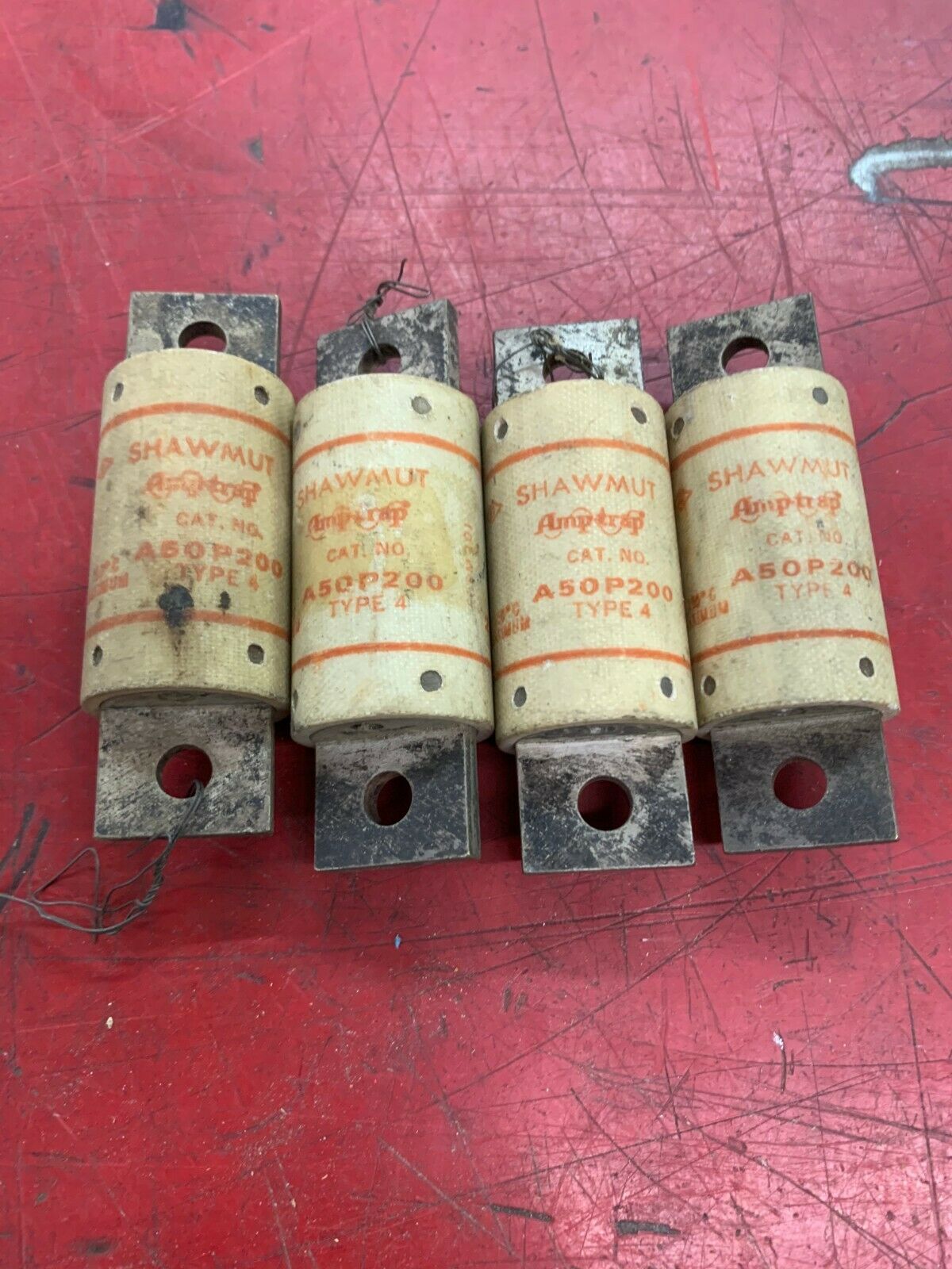 LOT OF 4 USED AMPTRAP FUSE A50P200