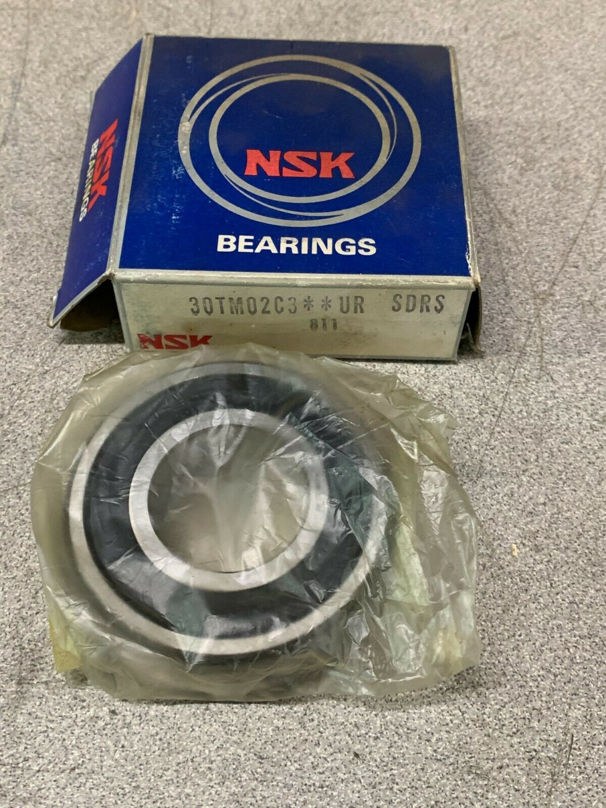 NEW IN BOX NSK 30TM02C3 ROLLER BEARING 30TM02C3**UR SDRS