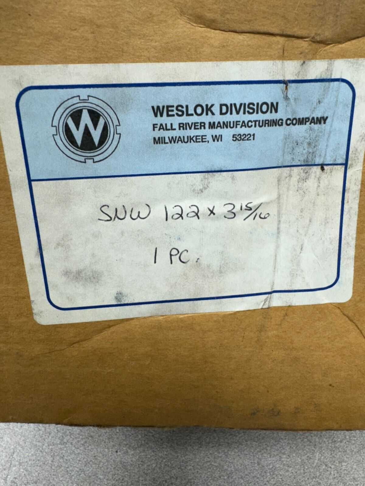 NEW IN BOX WESLOK DIVISION BEARING ADAPTER SLEEVE SNW 122 X 3 15/16"