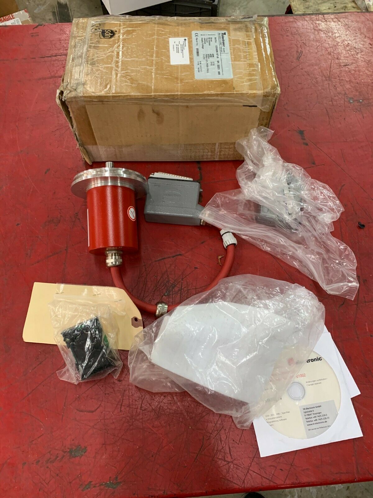 NEW IN BOX TR ELECTRONIC ROTARY ENCODER CEV65M-10765