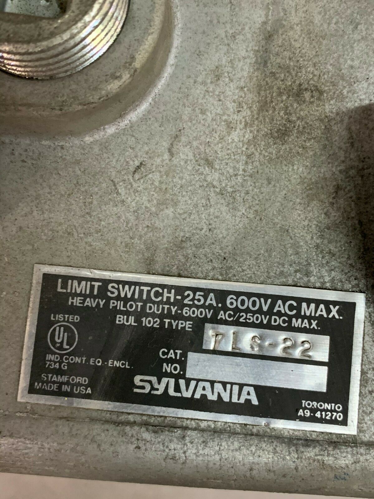 NEW NO BOX SYLVANIA HEAVY DUTY LIMIT SWITCH 102 TLS-22