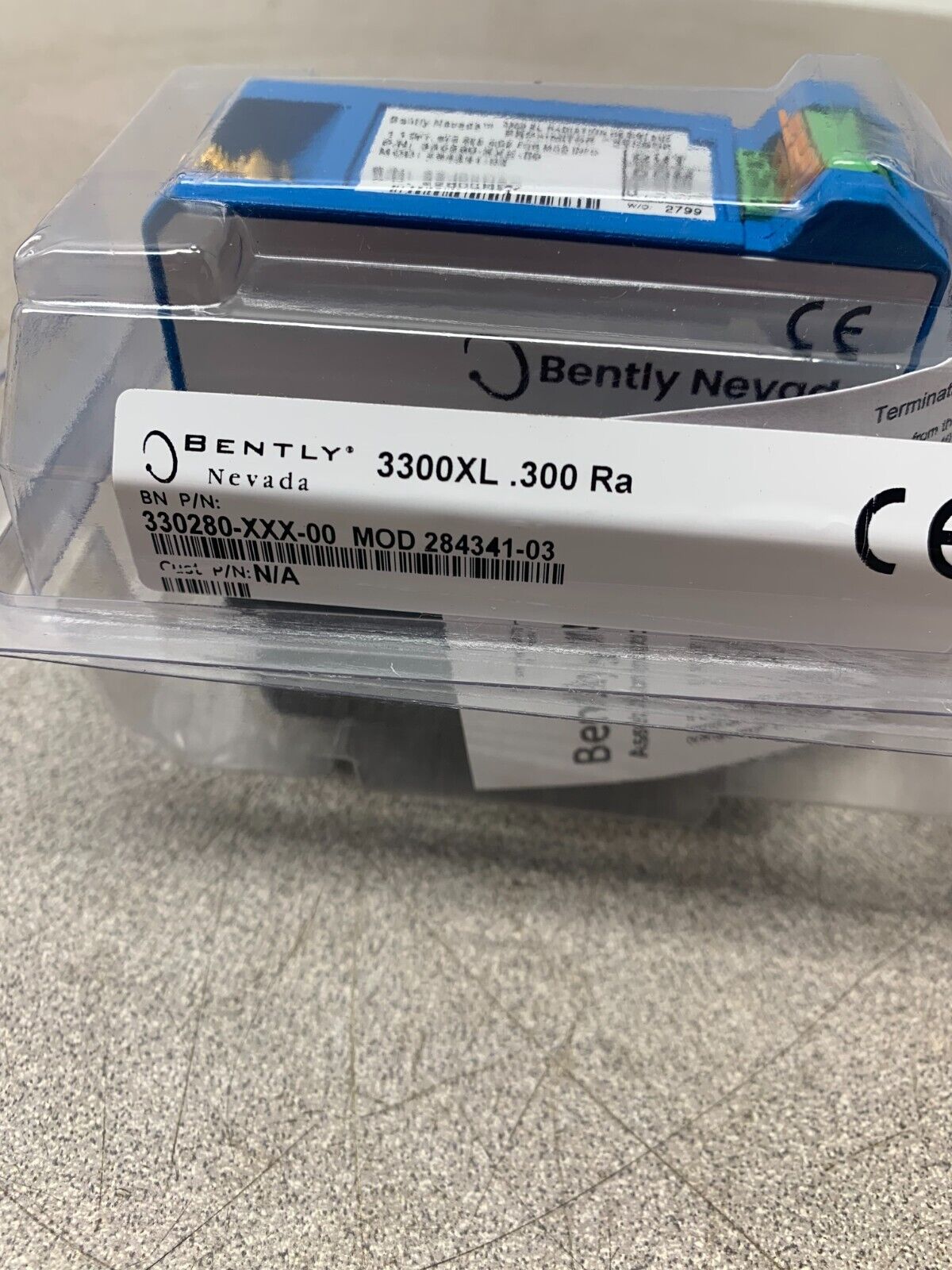 NEW IN PACKAGE BENTLY NEVADA 3300XL PROXIMITOR SENSOR 330280-XXX-00