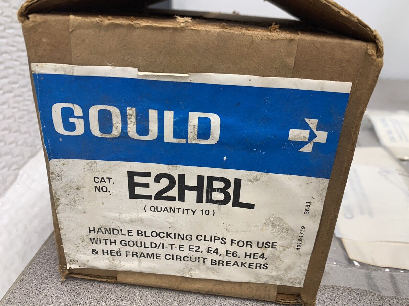 NEW BOX OF 10 GOULD HANDLE BLOCKING CLIPS E2HBL