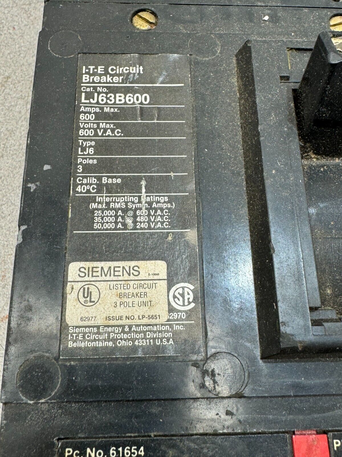 USED SIEMENS I-T-E 3 POLE 600AMP CIRCUIT BREAKER LJ63B600