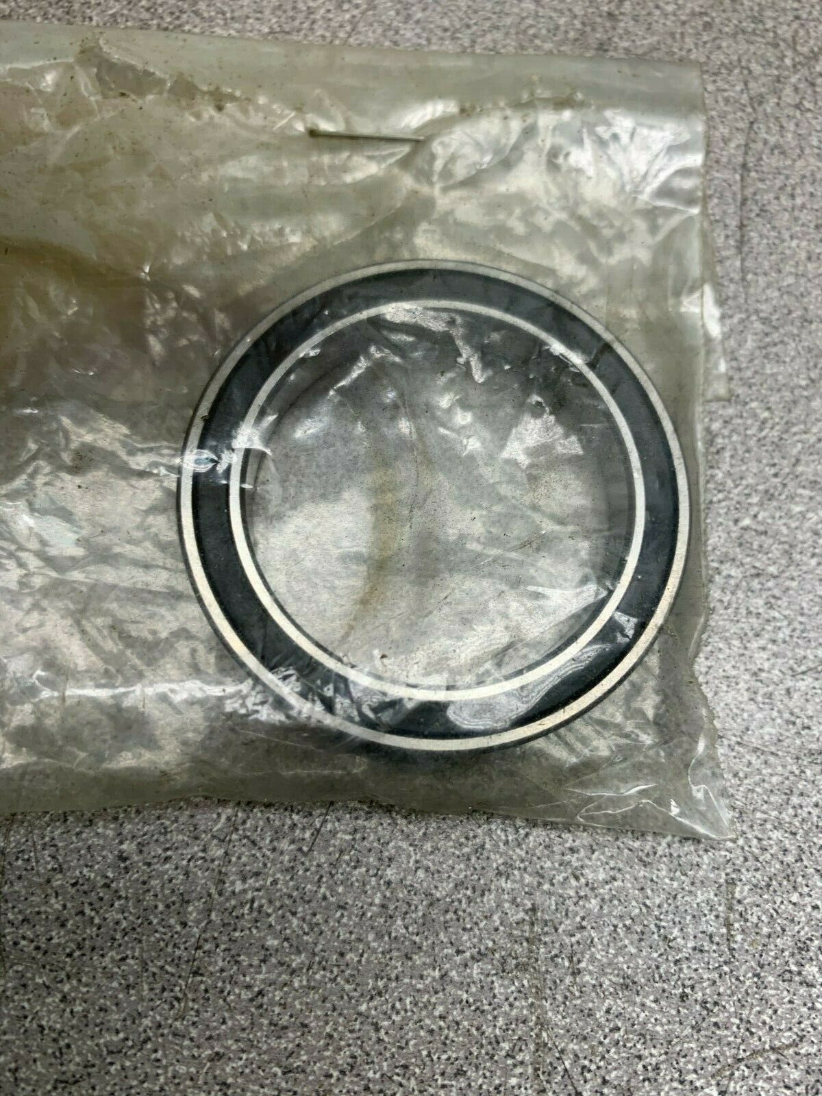 NEW NO BOX SKF BEARING 61807-2RS1