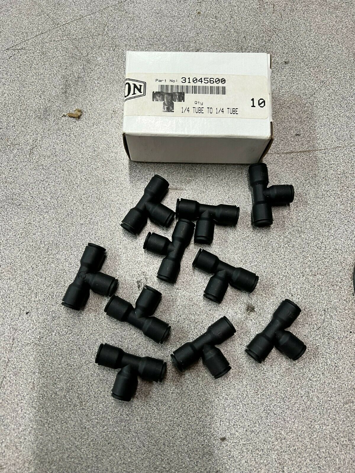 BOX OF 10 NEW IN BOX DIXON TUBE 31045600