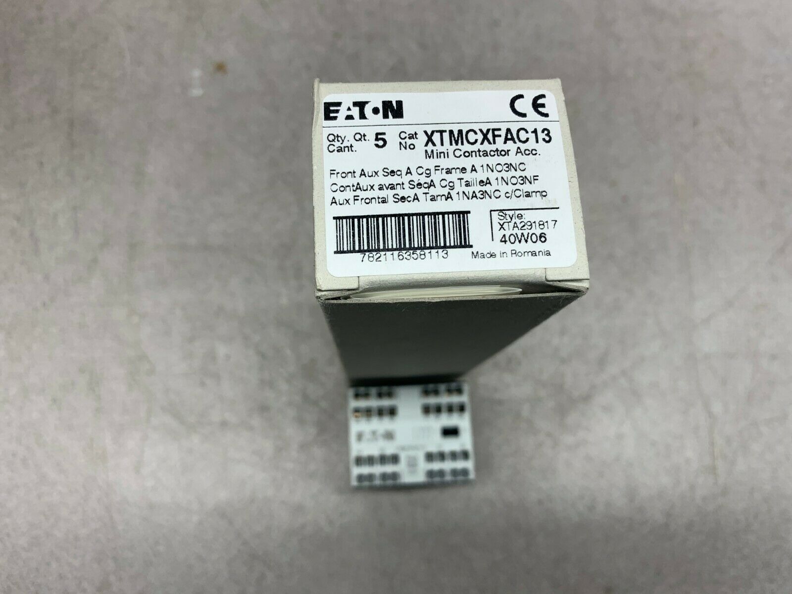 BOX OF 5 NEW IN BOX EATON MINI CONTACTOR XTMCXFAC13