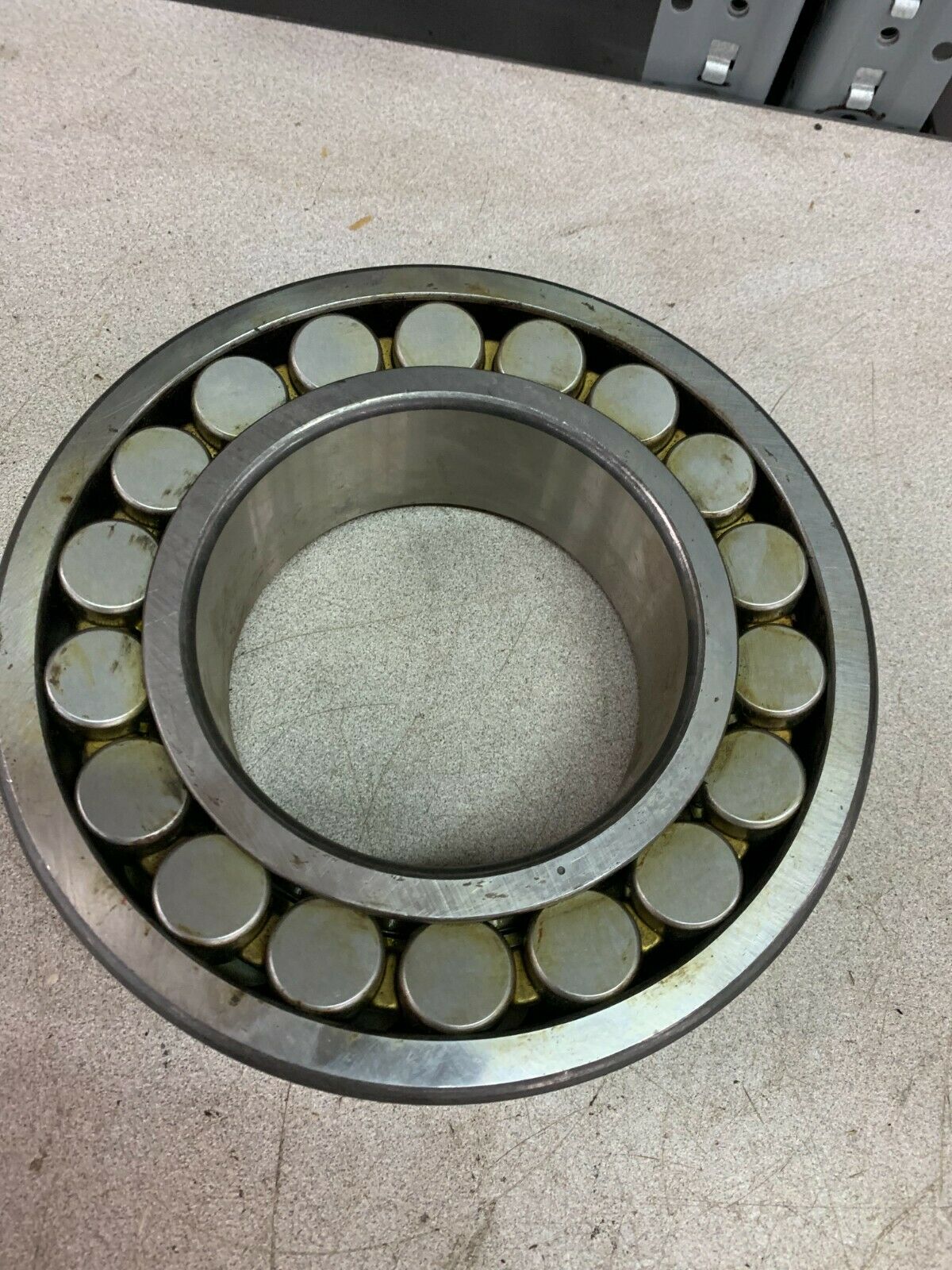 NEW FAG SPHERICAL ROLLER BEARING 22224HL