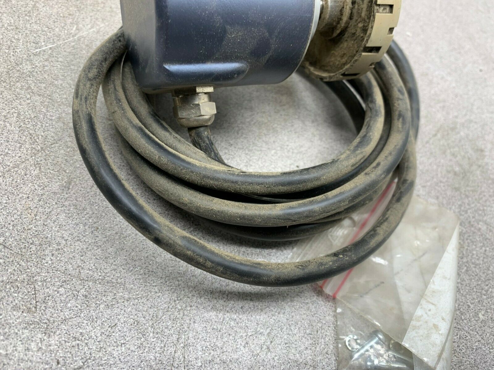 USED LEINE & LINDE INCREMENTAL ENCODER 610006914