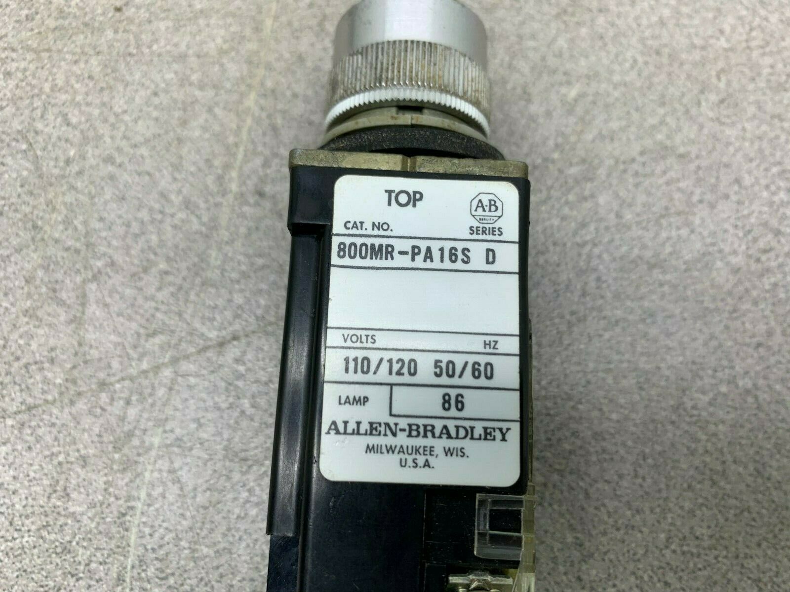 USED ALLEN BRADLEY GREEN PUSHBUTTON 800MR-PA15S SERIES D