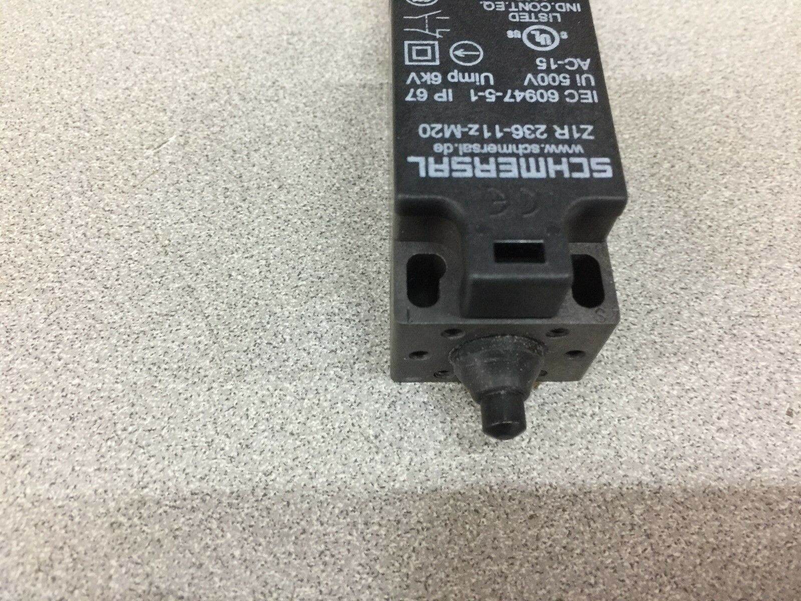 NEW NO BOX MISSING ROLLER SCHMERSAL LIMIT SWITCH Z1R 236-1 1Z-M20