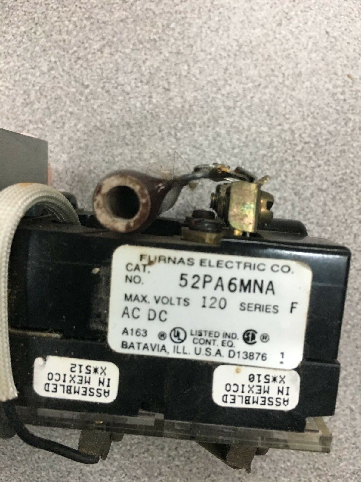 USED FURNAS PILOT LIGHT GREEN LENS 52PA6MNA SERIES F