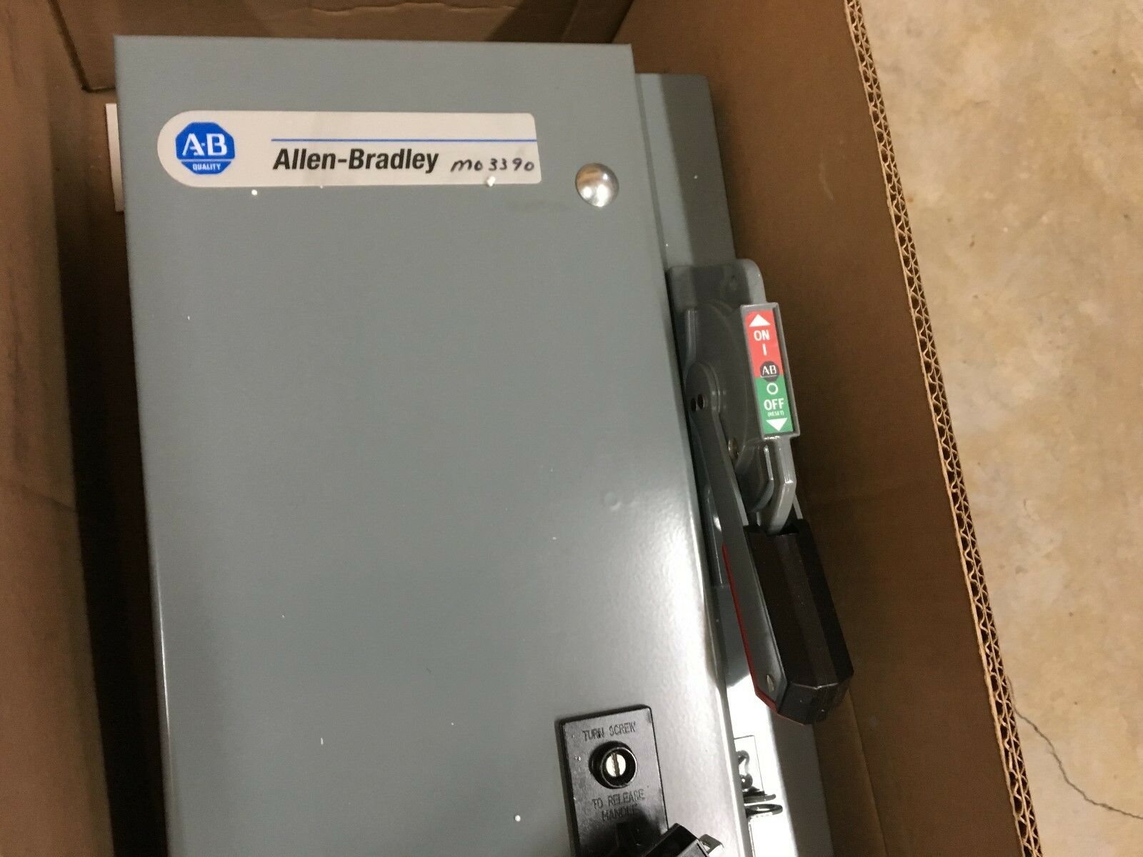 NEW IN BOX ALLEN-BRADLEY SIZE 1 COMBINATION STARTER 512-BDA-25 SERIES 1