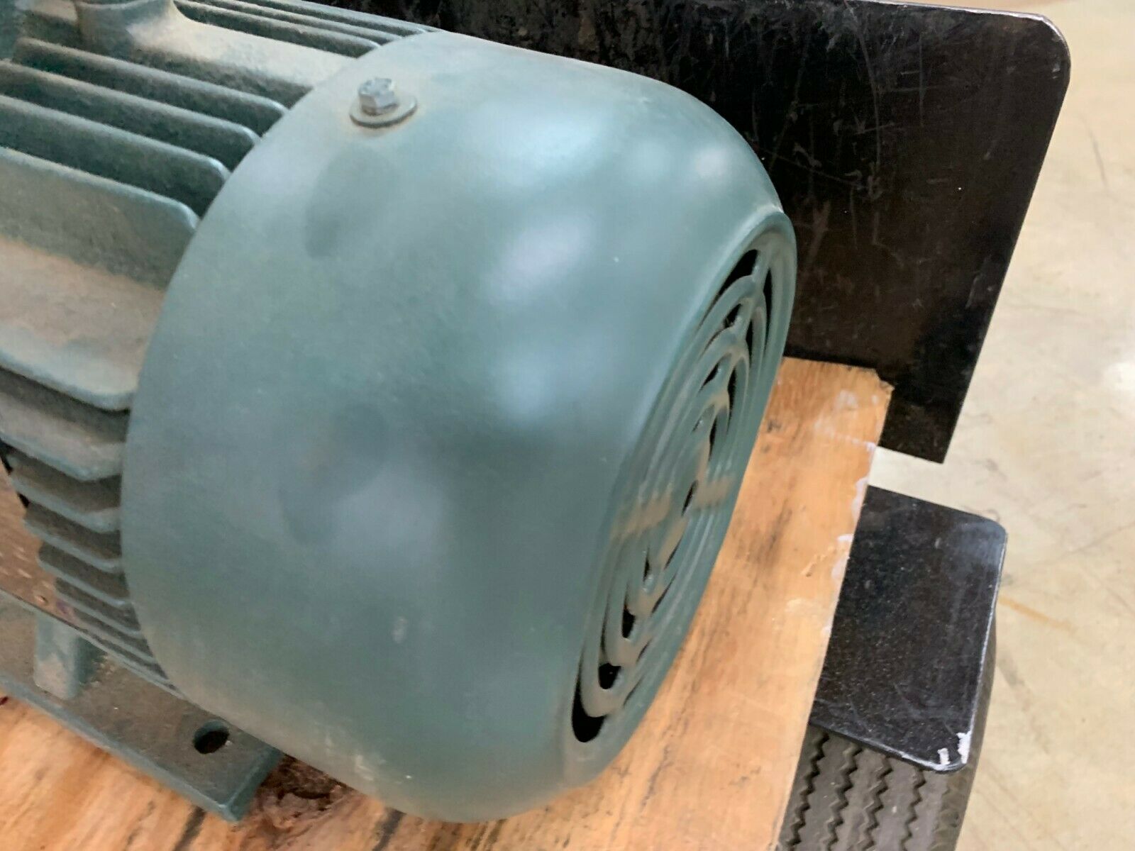 USED LEESON 5.5HP 193339.00 METRIC MOTOR Q112T34FZ25A