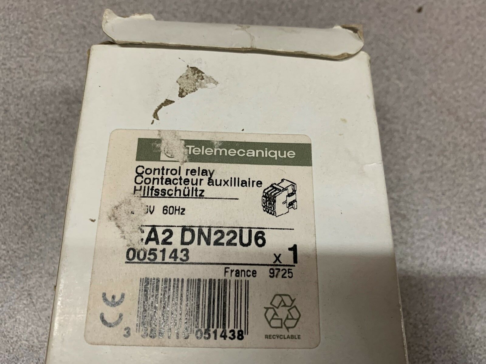 NEW IN BOX TELEMECANQUE RELAY CA2DN22U6