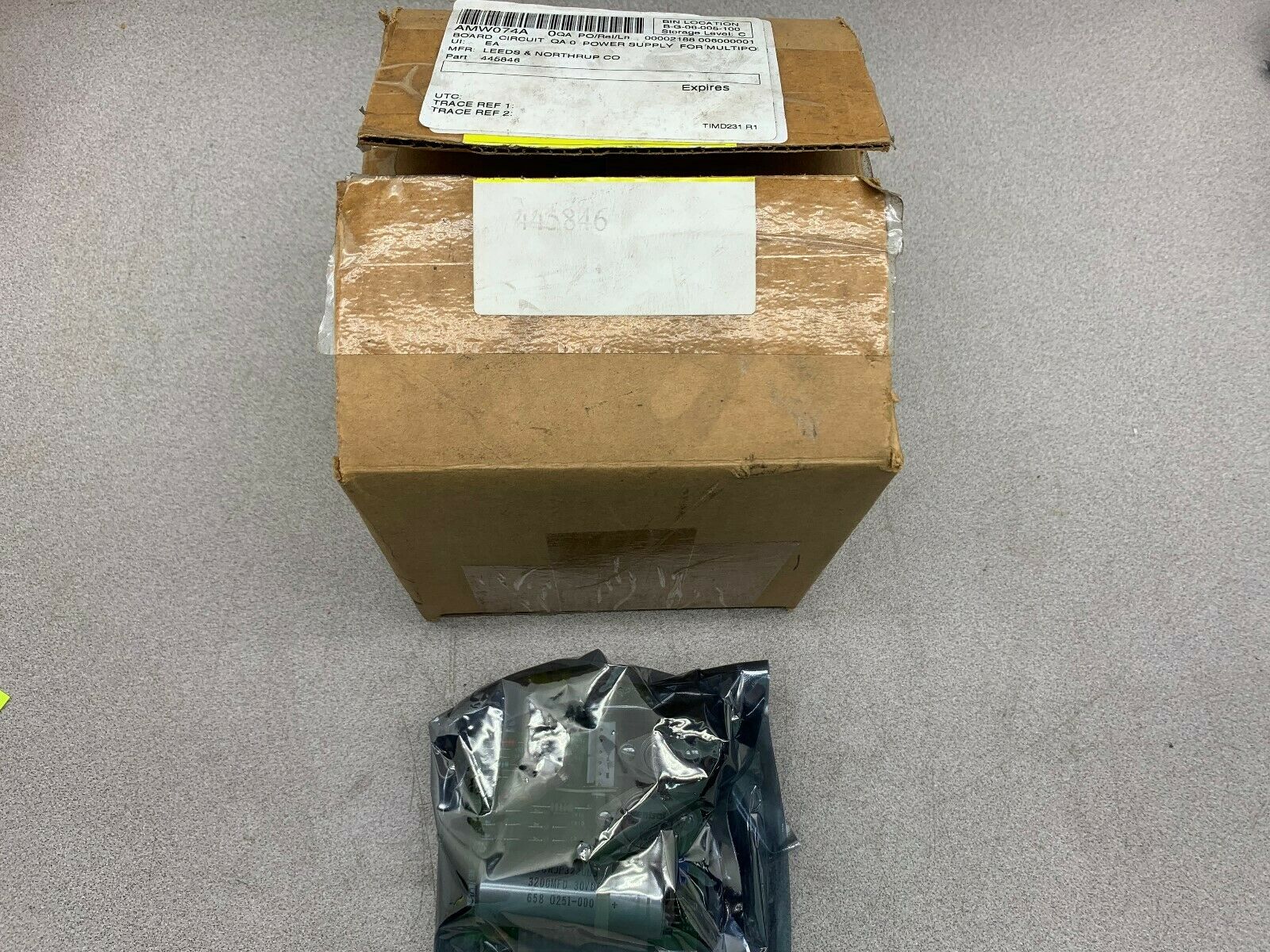 NEW IN BOX LEEDS AND NORTHRUP POWER SUPPLY 445846