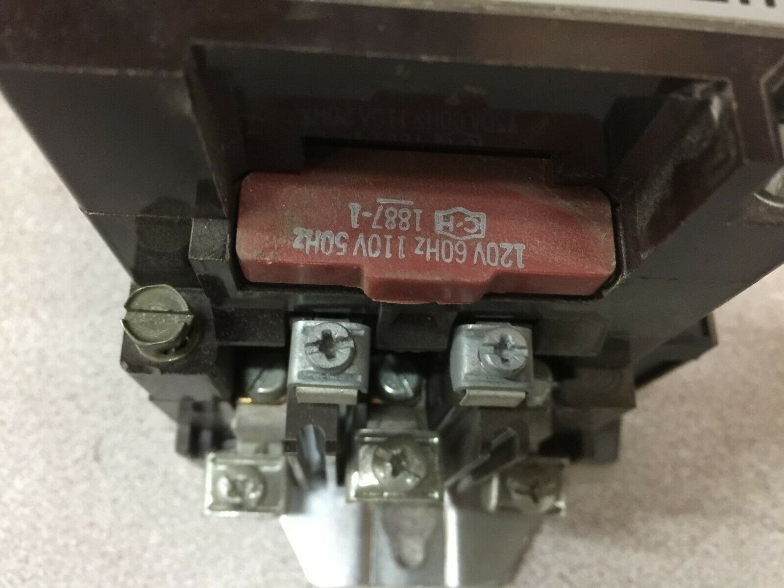 NEW NO BOX CUTLER HAMMER 120VAC SIZE 0 3POLE 600VAC 18AMP CONTACTOR C10BN30