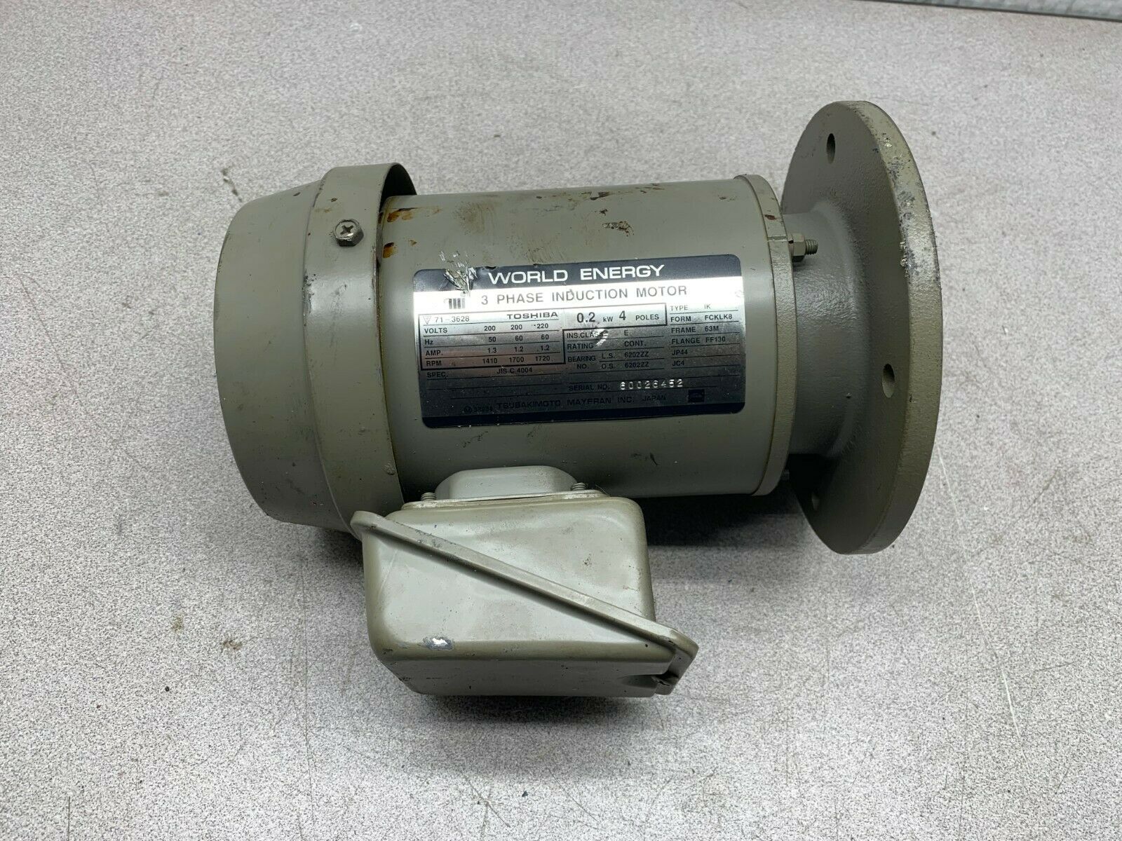 NEW NO BOX TOSHIBA 3 PHASE INDUCTION MOTOR IK FCKLK8 FRAME 63M