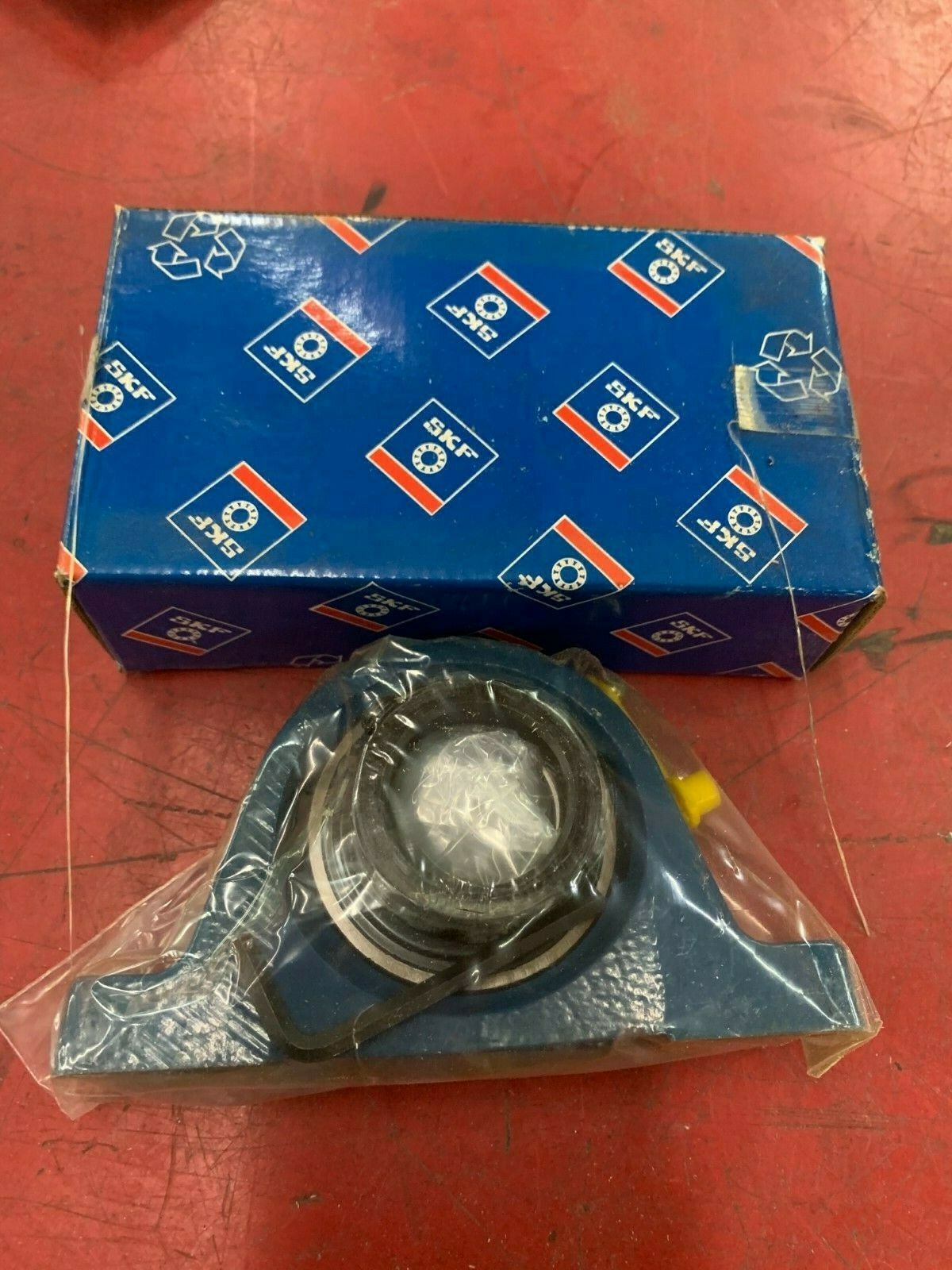 NEW IN BOX SKF PILLOW BLOCK BEARING SYH 1.7/16 WF