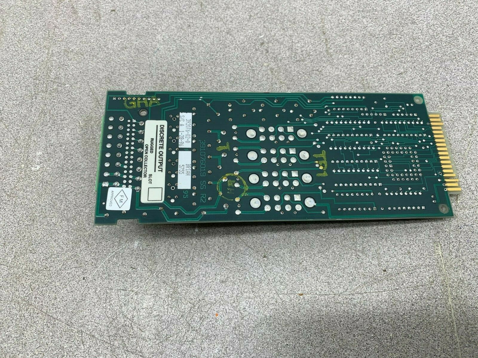 USED EMERSON CIRCUIT BOARD 392076-02-0