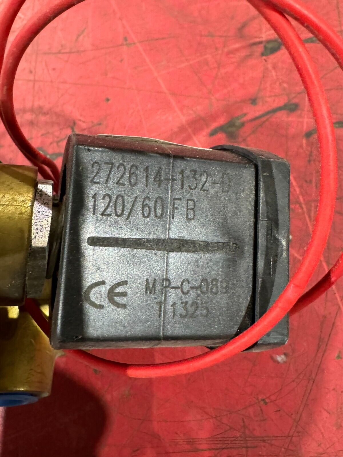 NEW ASCO RED HAT SOLENOID VALVE 3/8" PIPE 120V. COIL EF8300G064U