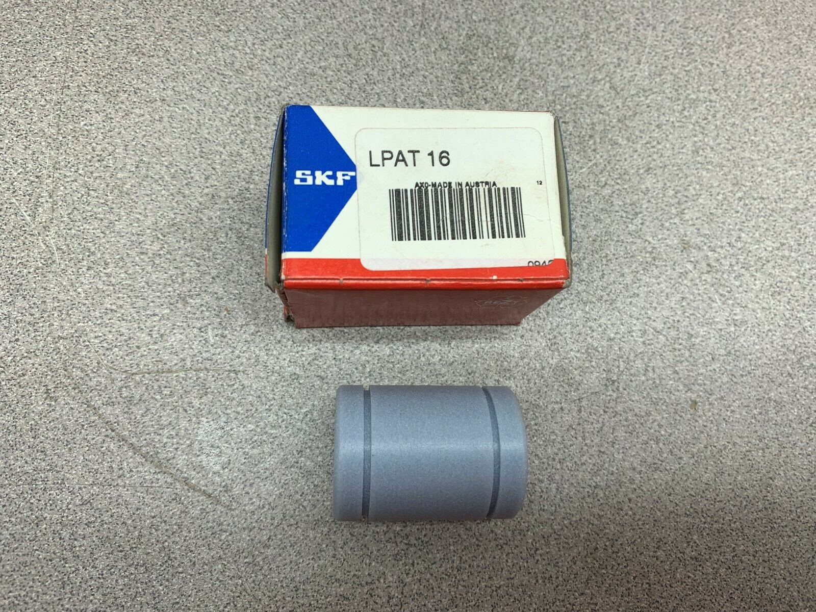 NEW IN BOX SKF BEARING LPAT 16