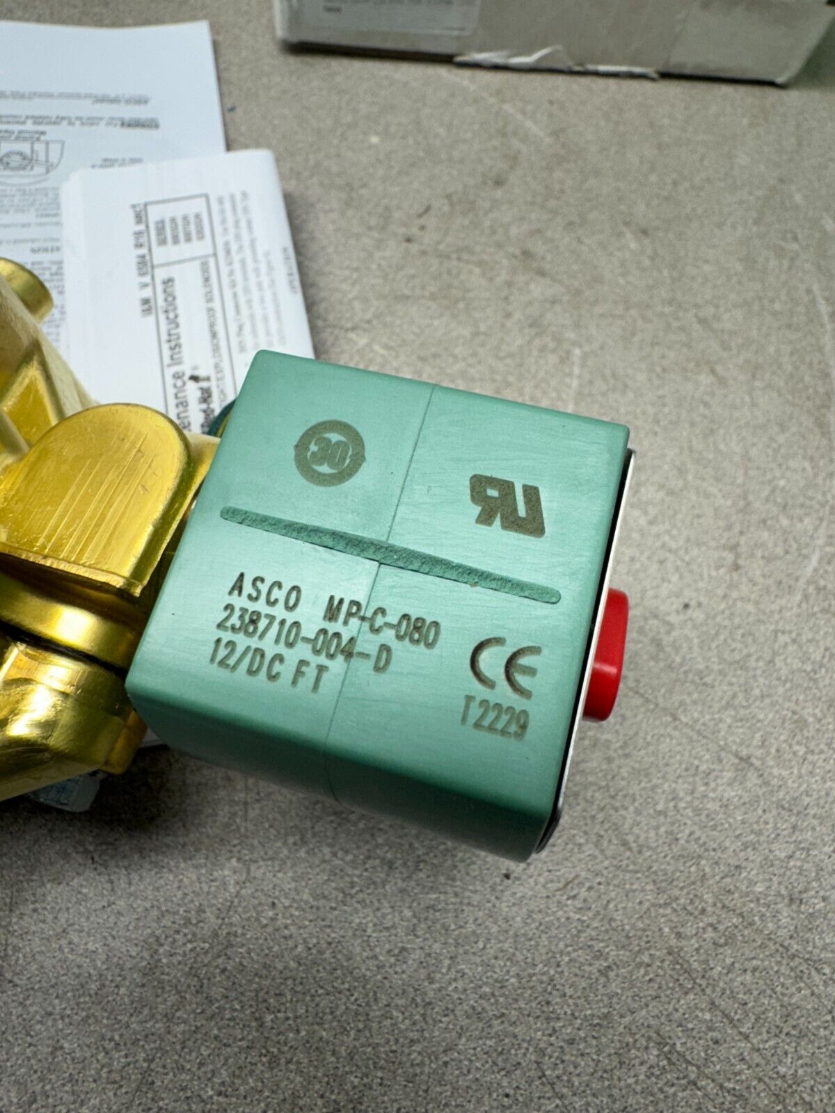 NEW IN BOX ASCO RED HAT SOLENOID VALVE 1