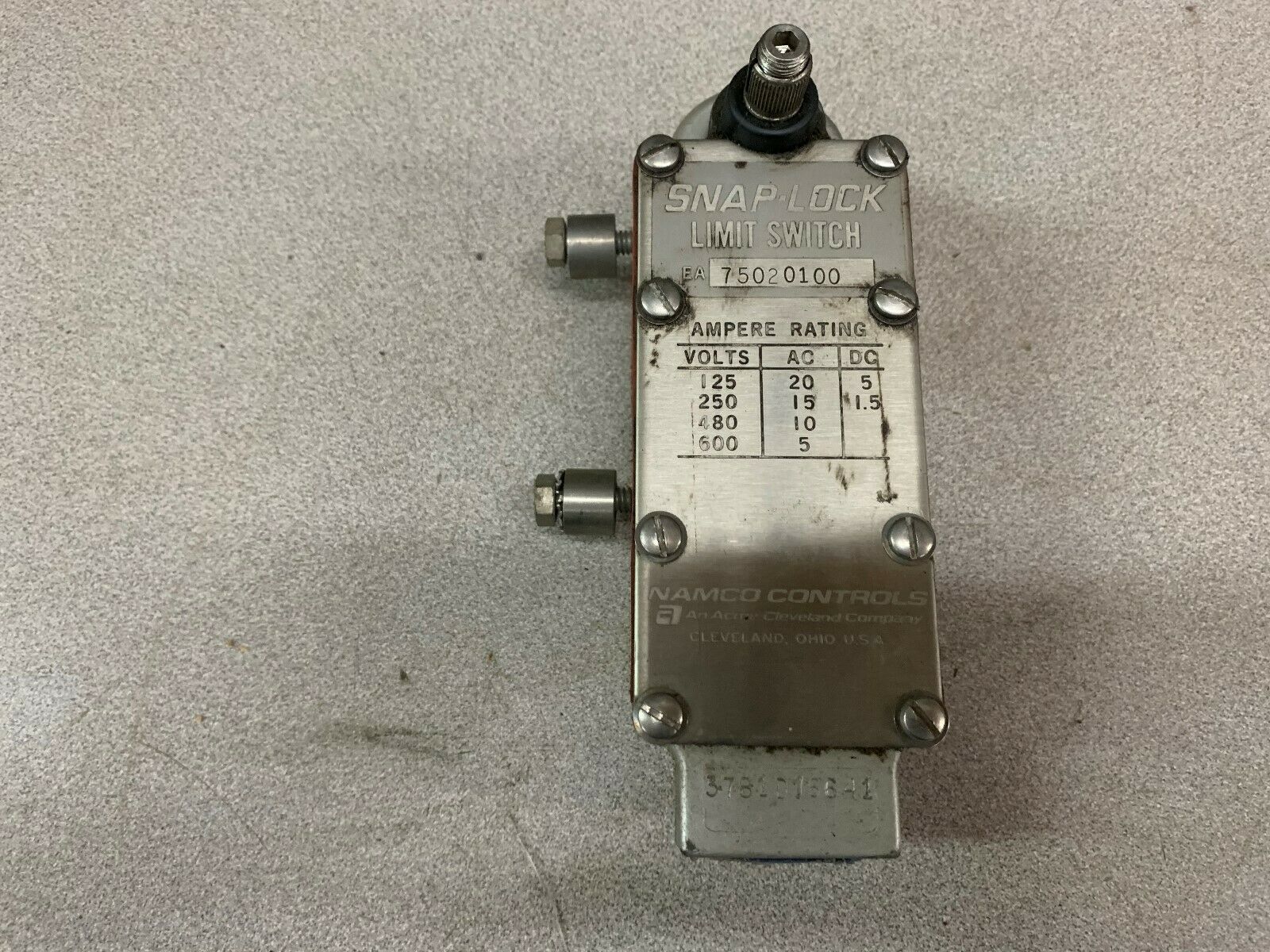 NEW NO BOX NAMCO SNAP-LOCK LIMIT SWITCH EA75020100