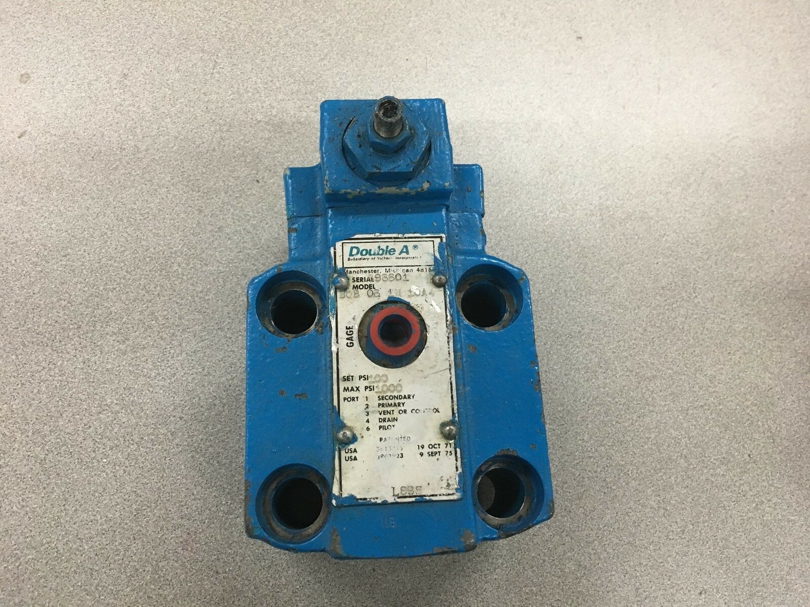 NEW NO BOX DOUBLE A HYDRAULIC RELIEF VALVE VICKERS BQB 06 1M 10A4