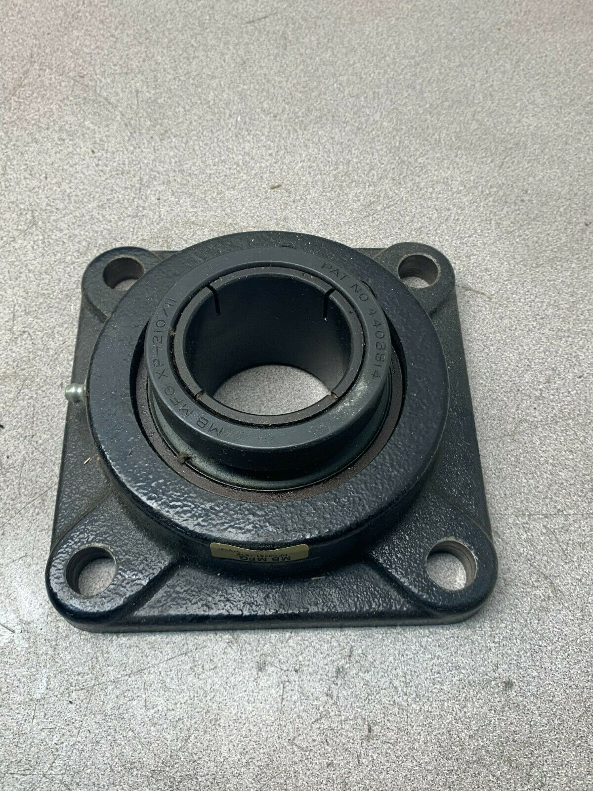 NEW NO BOX MB MFG. 4-BOLT FLANGE BEARING 1-15/16" BORE KFC4451-1516