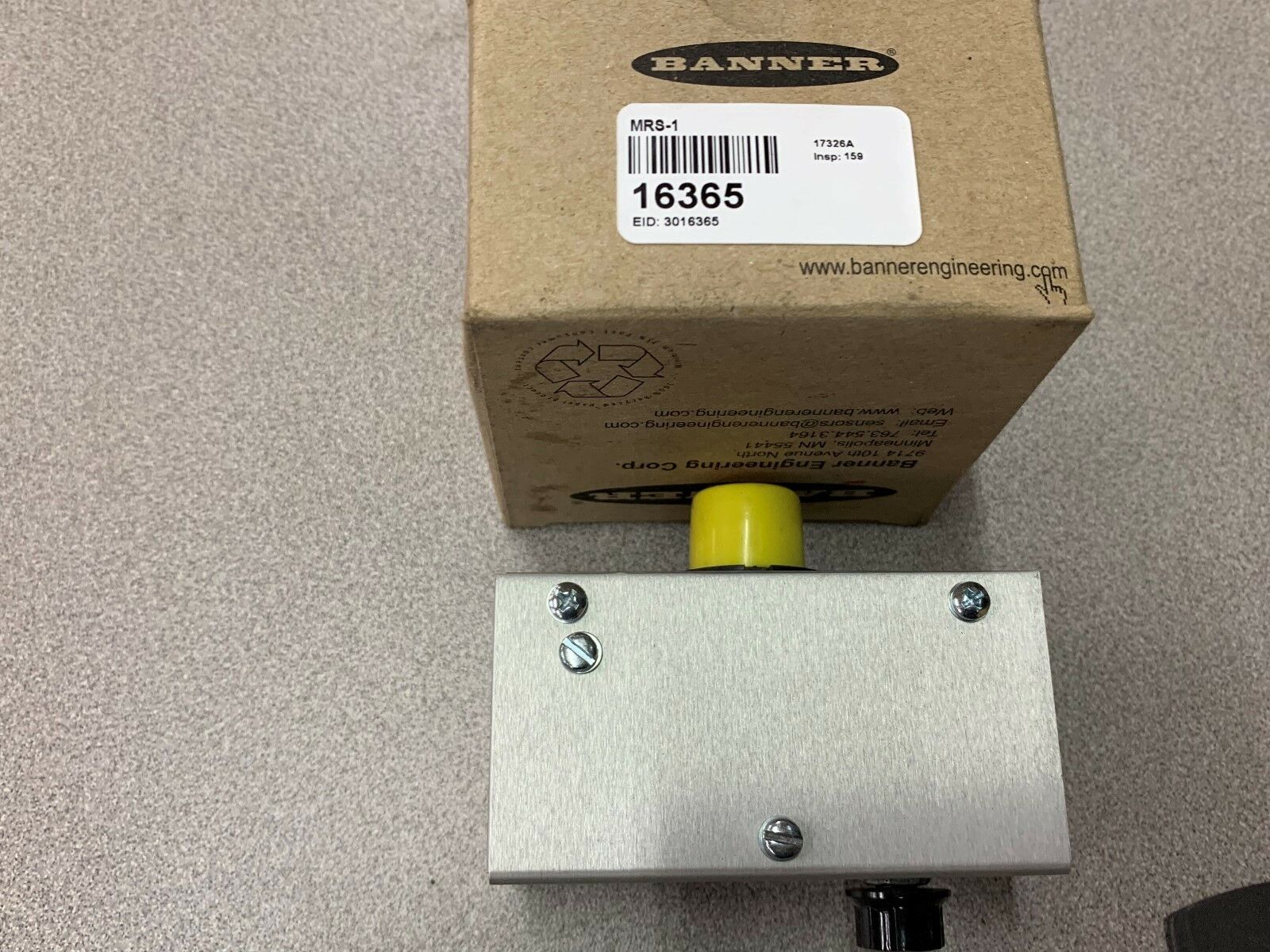 NEW IN BOX BANNER MRS-1 SENSOR 16365