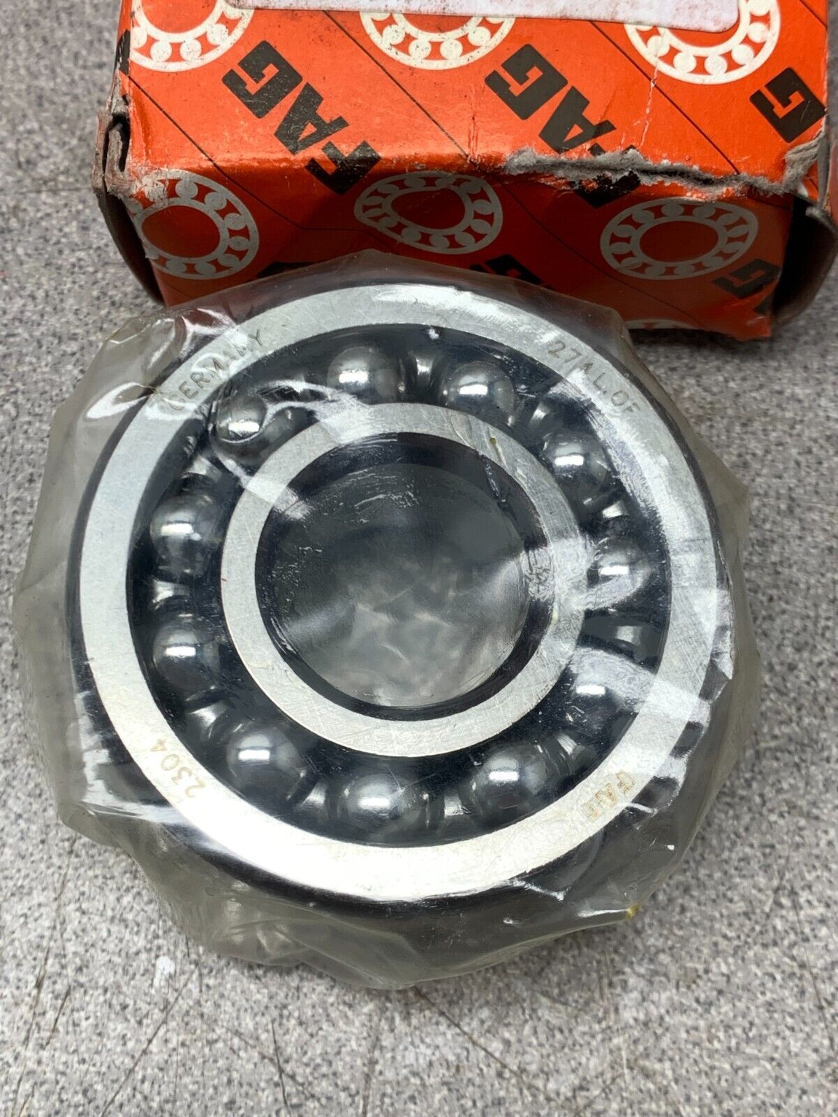 NEW IN BOX FAG ROLLER BEARING 2304