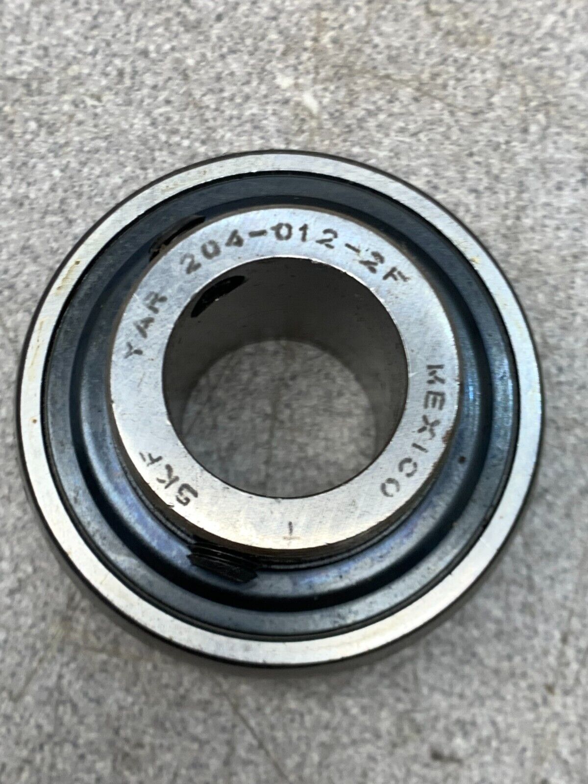 NEW NO BOX SKF INSERT BEARING YAR 204-012-2F