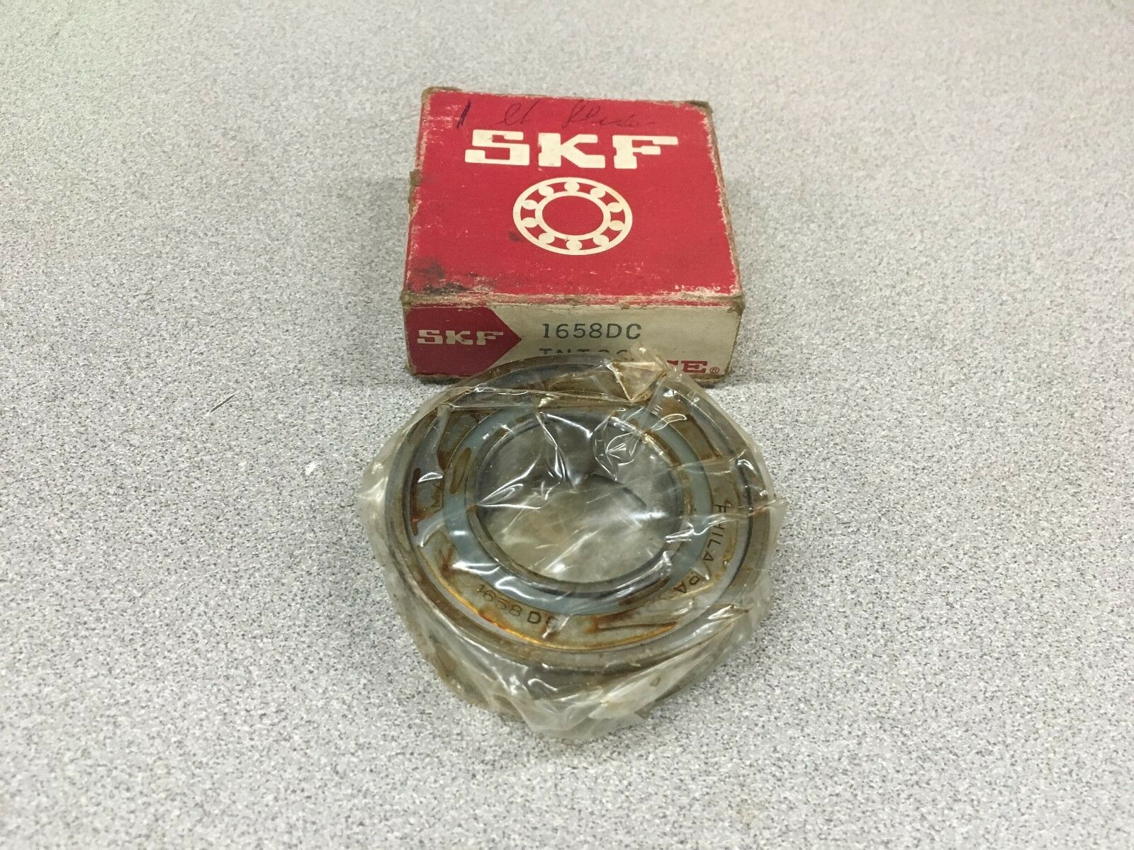 NEW IN BOX SKF TNTG08 BALL BEARING 1658DC