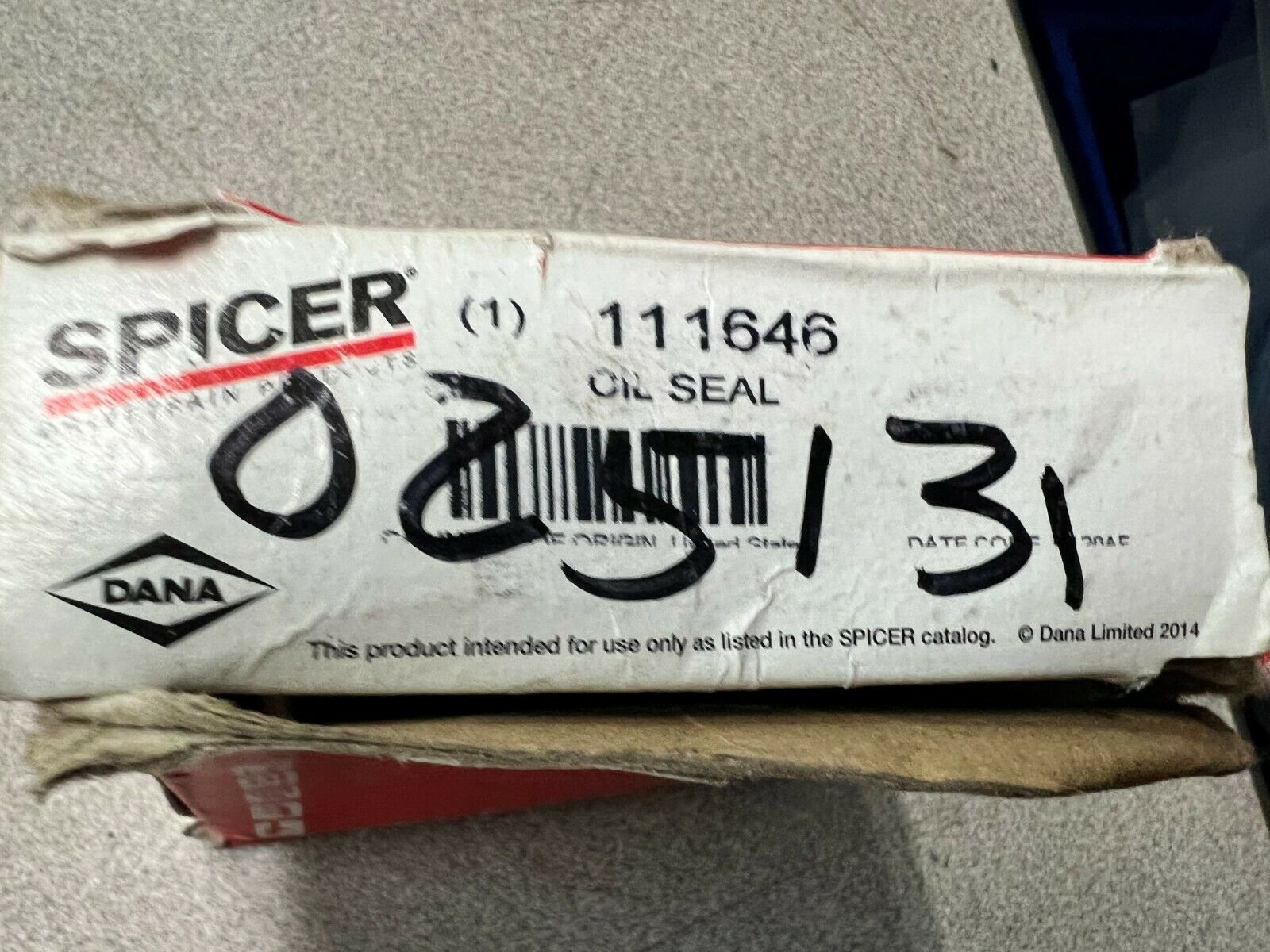 NEW IN BOX SPICER OILSEAL 111646