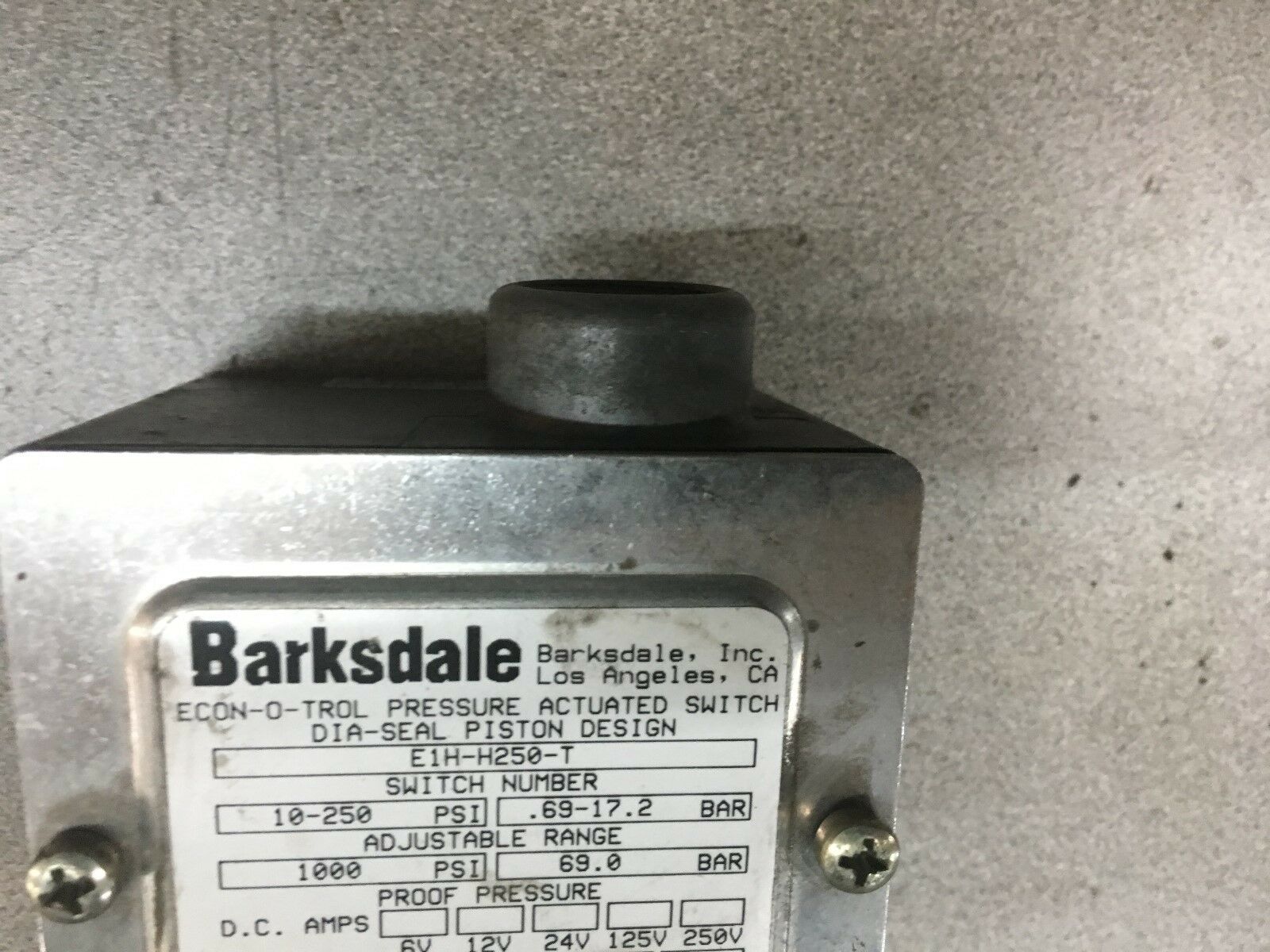 USED BARKSDALE PRESSURE SWITCH E1H-H250-T