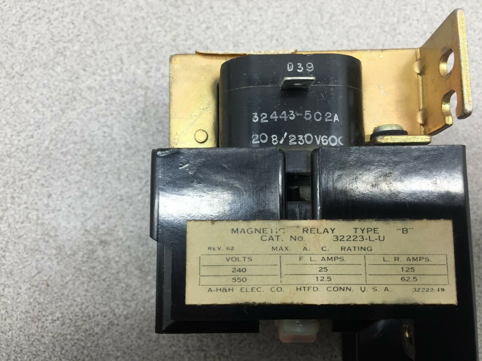 USED A-H&H 3POLE 230VAC COIL RELAY 32223-L-U