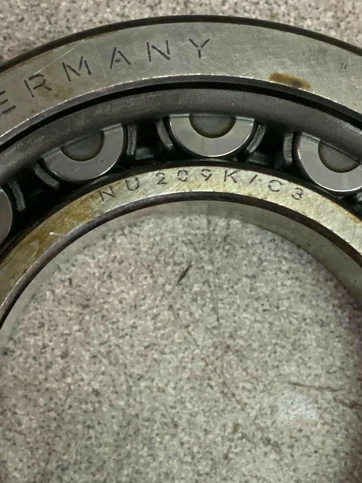 NEW NO BOX SKF NU209K/C3 ROLLER BEARING 2NU09