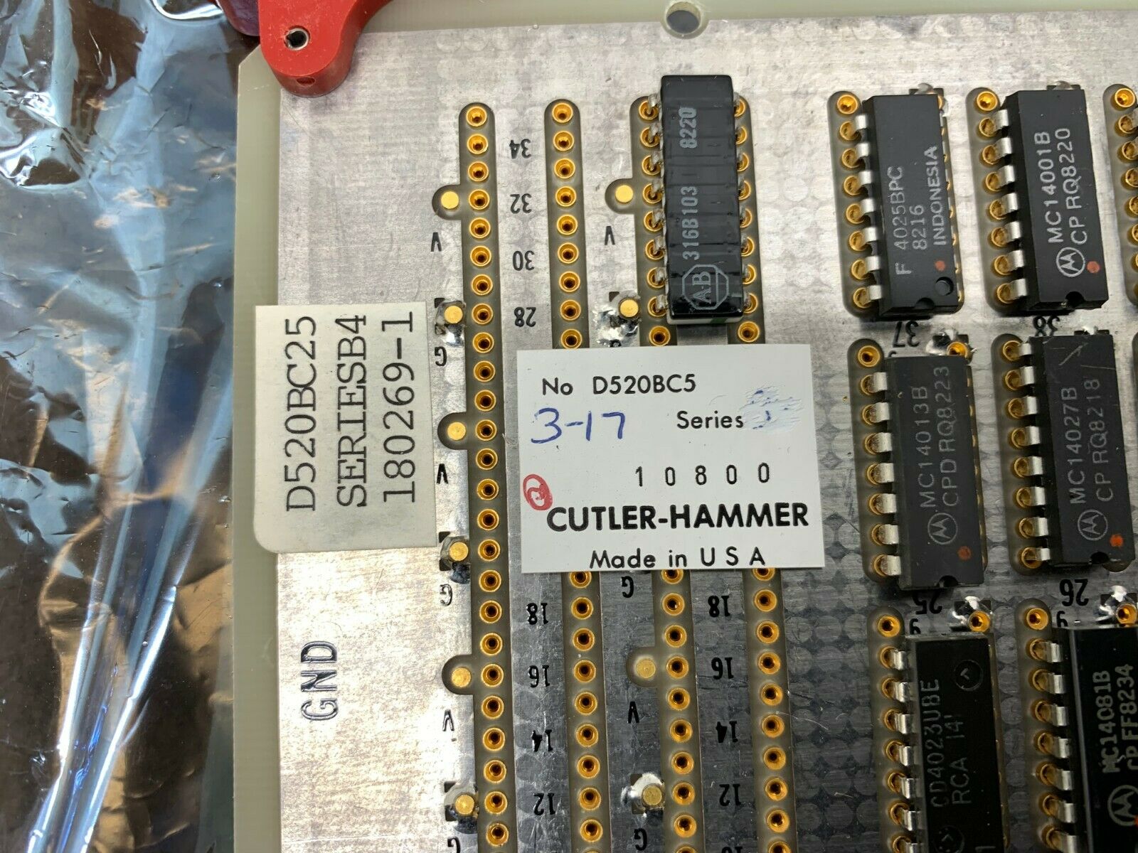 NEW IN BOX CUTLER-HAMMER COMMUNICATION BOARD D520BC25