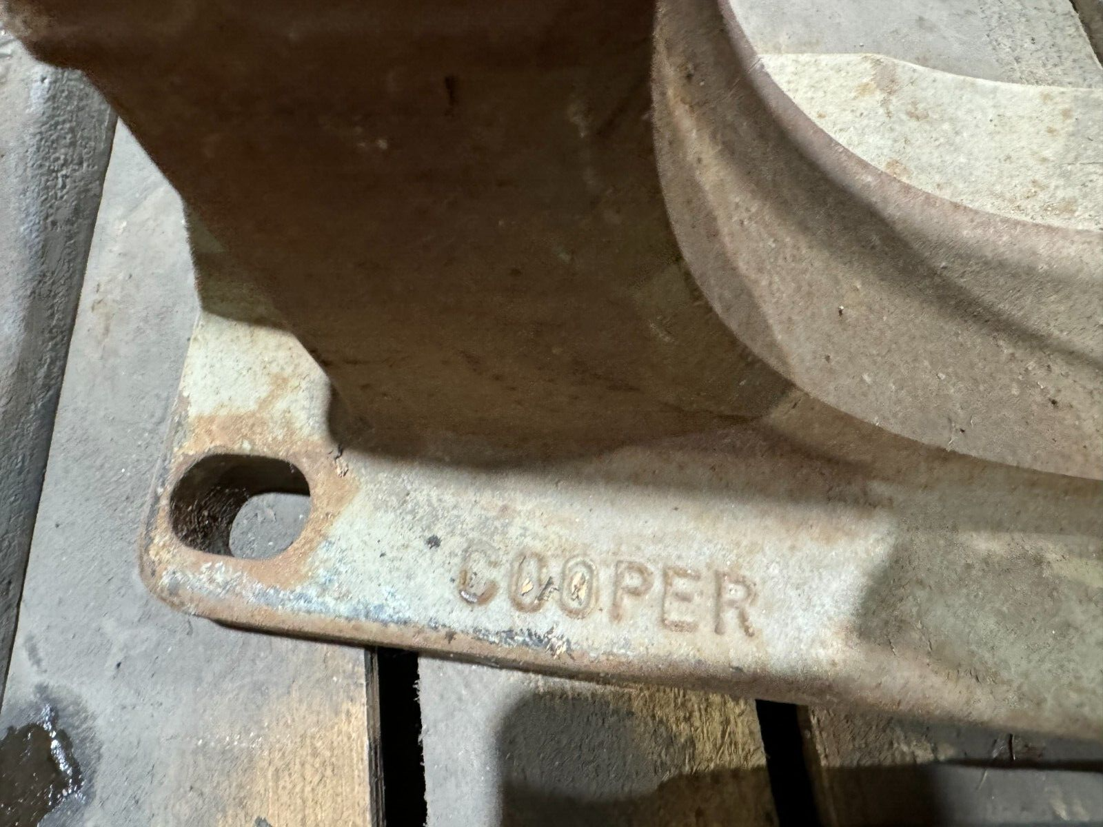 USED COOPER P08 BEARING HOUSING P08C